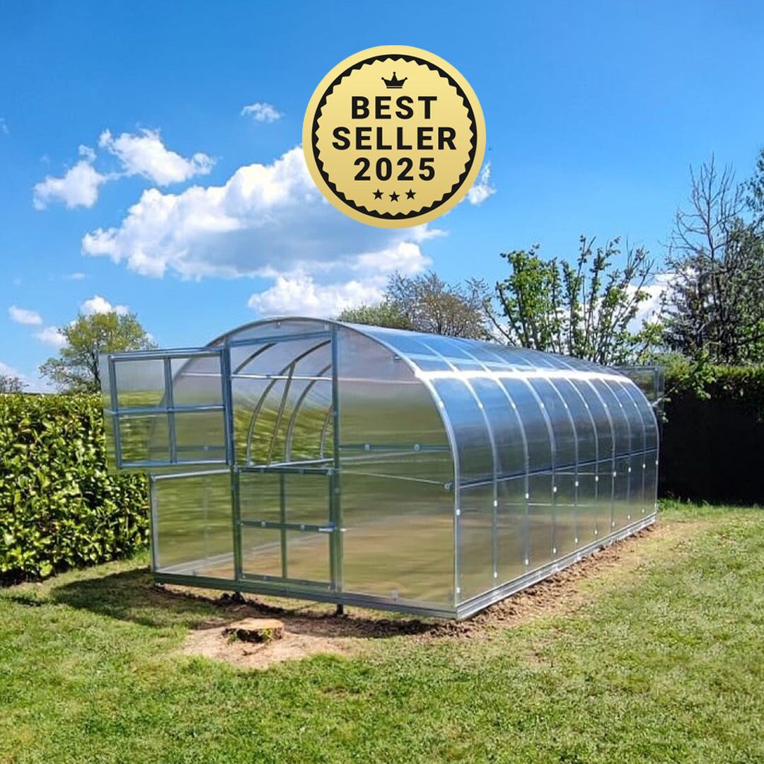 Polycarbonate arch greenhouse